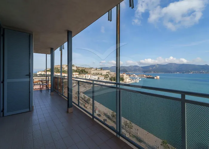 Skyline - Goelba * Portoferraio